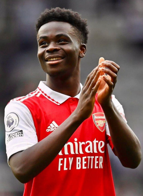 阿爾特塔賽后披露阿森納傷情動(dòng)態(tài)：薩卡帶病出戰(zhàn)存隱憂，賴(lài)斯等球