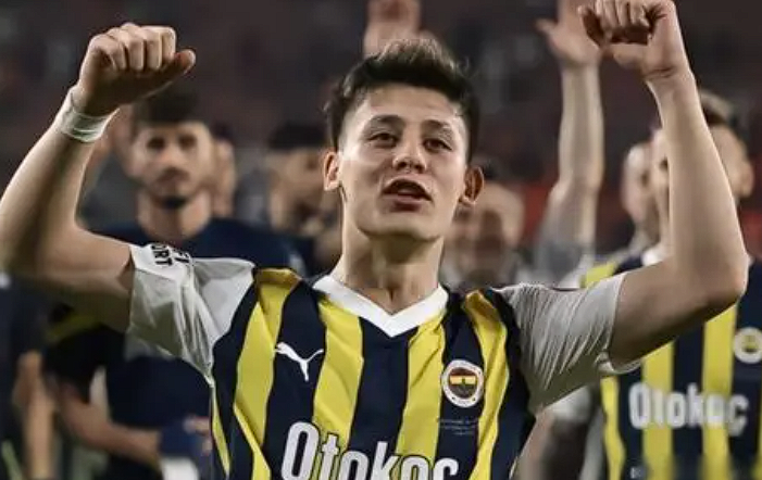 皇馬西甲大捷后迎歐冠挑戰(zhàn)：居萊爾傷勢(shì)無(wú)礙，瓊阿梅尼獲休整