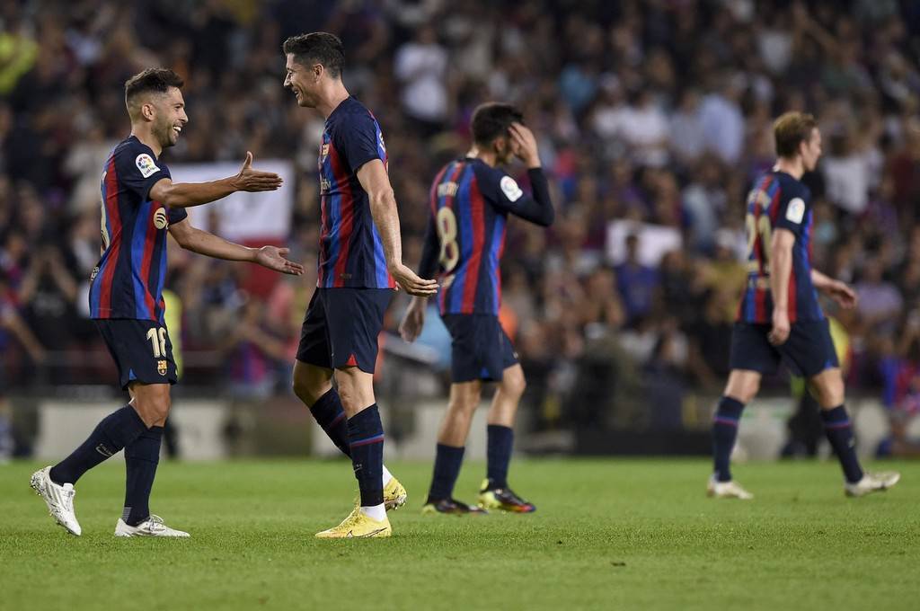 帕福斯主場筑防線，黃潛客場覓生機